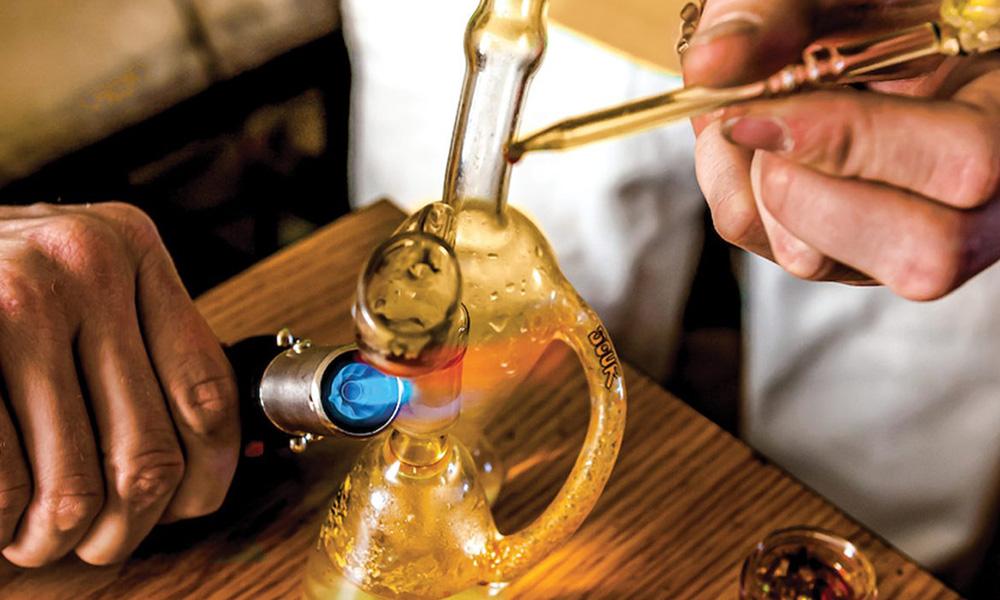 Dabbing Guide: How to Take a Dab Step by Step