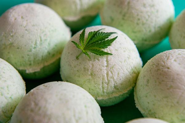 What CBD Bath Bombs Are and How to Use One at Home