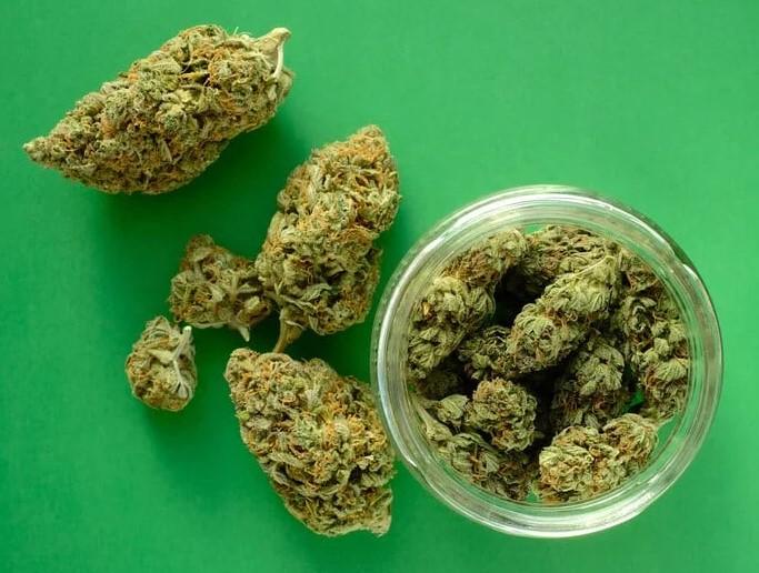 Sticky Weed: 5 Super Sticky Cannabis Strains