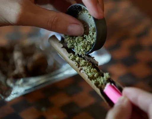 How to Roll a Joint: Classic